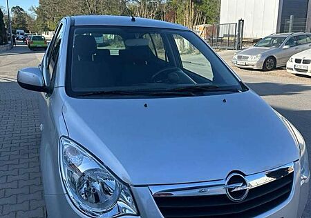 Opel Agila 1.0