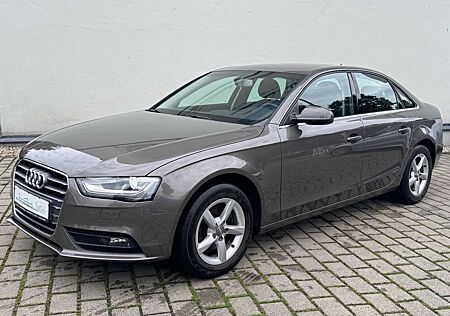 Audi A4 1.8 TFSI "Ambiente" Automatik/Navi/Xenon/AHK..