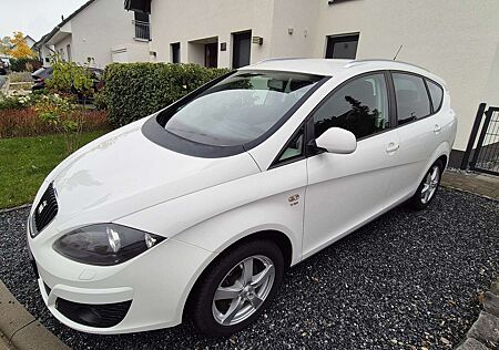 Seat Altea XL 1.8 TSI DSG Style AHK / Bluetooth / HU 27