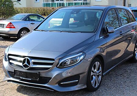 Mercedes-Benz B 180 Urban Style Edition !Wenig Kilometer!