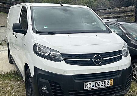 Opel Vivaro 2.5 CDTI L2H1