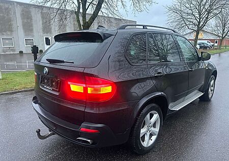 BMW X5 4.8i 7 Sitzer