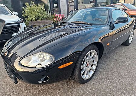 Jaguar XKR