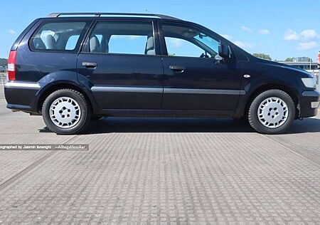 Mitsubishi Space Wagon 2,0 Cool 6 Sitzer