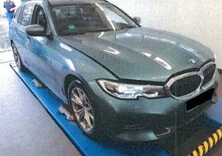 BMW 320 d Sport Line+ACC+AHK+LEDER+HEAD UP+KEYLESS+