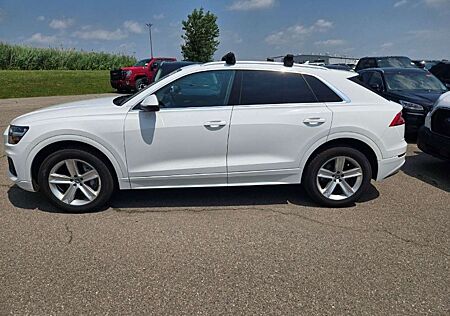 Audi Q8 55 TFSI quattro tiptronic