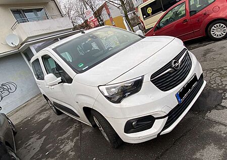 Opel Combo Life 1.5 D Start/Stop Selection