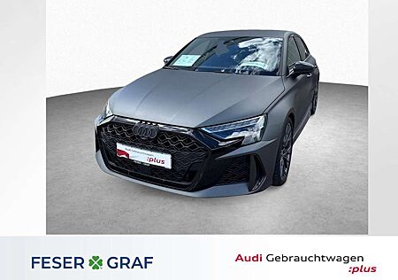 Audi RS3 Spb. TFSI qu. - Head-up - Matrix - SONOS
