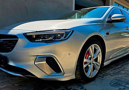 Opel Insignia Sports Tourer 2.0 CDTI GSi 4x4 Led Lede