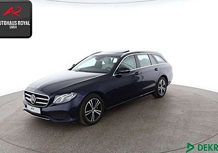 Mercedes-Benz E 220 d T 4M DISTRONIC,KAMERA,COMAND,SCHECKHEFT