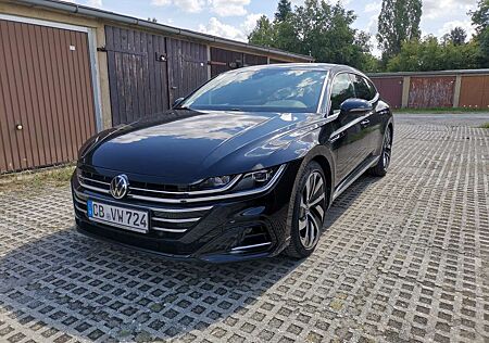 VW Arteon Volkswagen Shooting Brake 2.0 TDI SCR 4Motion DSG R-Line