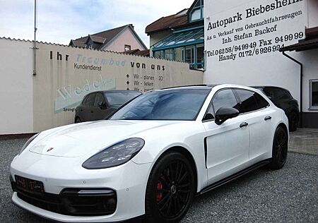 Porsche Panamera Sport Turismo GTS Traumausst.