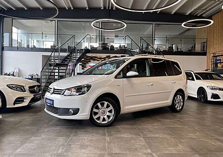 VW Touran Volkswagen Cup *NAVI*TEMPOMAT*SZHZ*PDC*