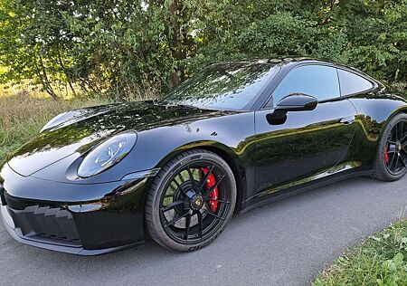 Porsche 992 .2 GTS, MwSt, Lift, Bose, foliert, Keramik