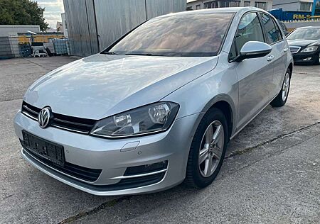 VW Golf Volkswagen 1.6 TDI DSG 1. Hand sehr sauber! ACC SHZ