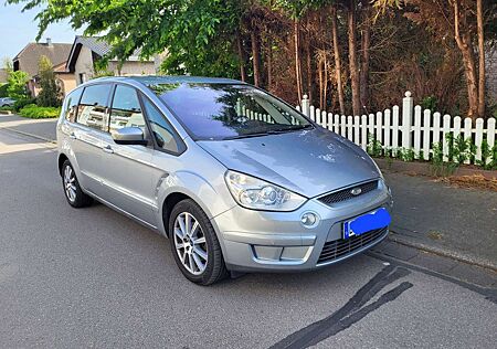 Ford S-Max 2.0 TDCi DPF Titanium