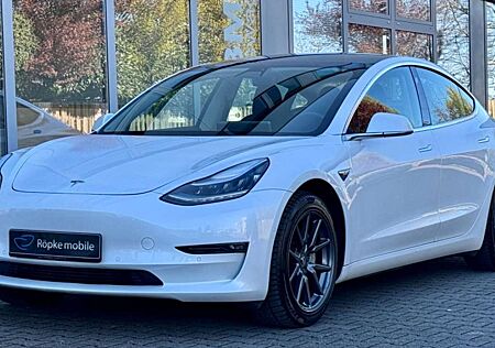 Tesla Model 3 Long Range AWD 18"Aero Full Self Driving