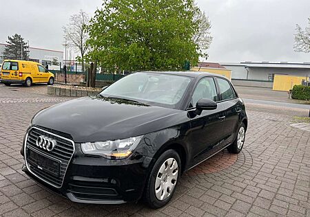 Audi A1 attraction (5-TÜR) KLIMA+SITZHG+TÜV