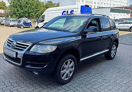 VW Touareg Volkswagen V6 TDI 4X4 MEGA VOLL SCHECKHEFT GEFPLEGT