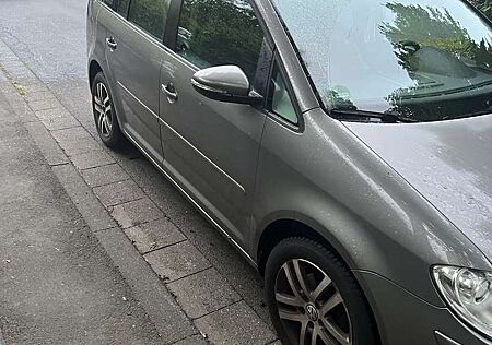 VW Touran Volkswagen 1.4 TSI Highline