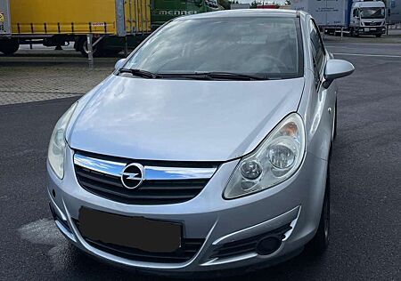 Opel Corsa +1.2+16V+Navi