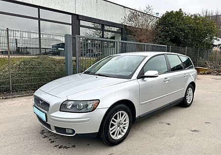 Volvo V50 Kombi 1.6 Momentum,HU/AU Neu