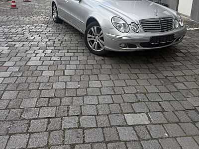 Mercedes-Benz E 320 Elegance