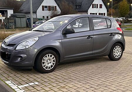 Hyundai i20 Classic.Klima.SR.WR.Tüv 07.2026