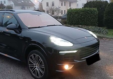 Porsche Cayenne Sport-Design-Paket,