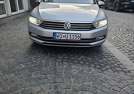 VW Passat Volkswagen 2.0 TDI SCR (BlueMotion Technology) 4Motion Comfor