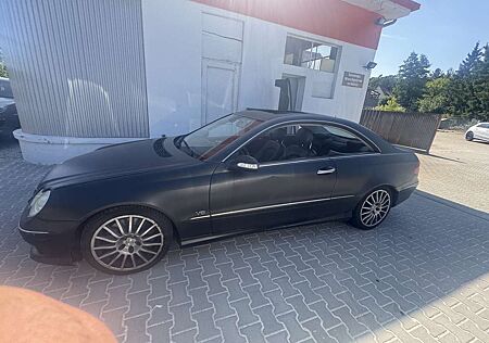 Mercedes-Benz CLK 500 V8 AMG Optik