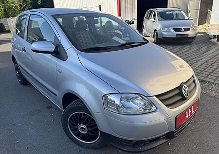 VW Fox Volkswagen /Sehr gepflegt/83000 Km/Allwetterreifen/TÜV Neu