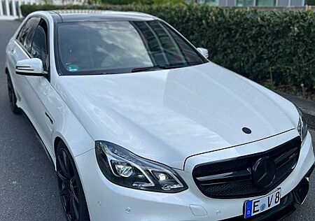 Mercedes-Benz E 63 AMG S 4Matic AMG Speedshift MCT