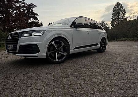 Audi Q7 50 TDI quattro tiptronic
