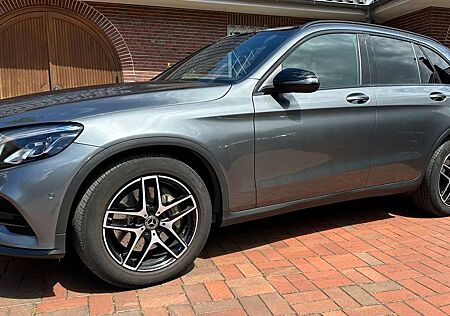 Mercedes-Benz GLC 250 4Matic, AMG Line, Pano, Night, 360°