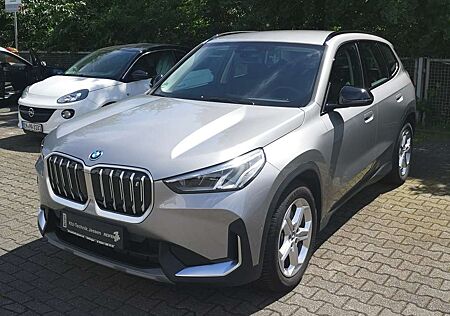 BMW iX1 xDrive 30