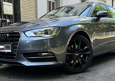 Audi A3 1.8 TFSI S tronic Ambiente Sportback