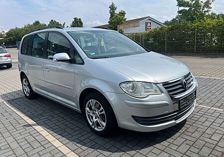 VW Touran Volkswagen 7-Sitzer, SHK , AHK, Allwetterreifen