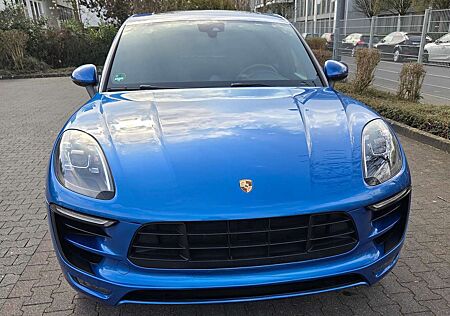 Porsche Macan Turbo PDK 441 PS mit Performance Paket, Luftfederung,4 neue Reifen, Approved Garantie, und vieles mehr