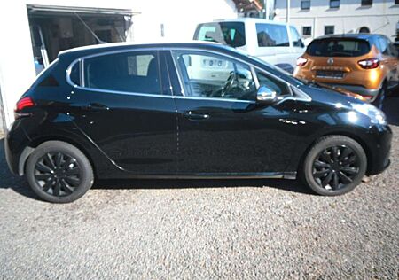 Peugeot 208 Allure 110 PS Navi Kamera Teilleder 88000KM