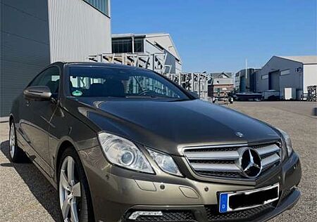 Mercedes-Benz E 350 CGI Coupe Avantgarde