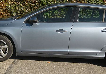 Volvo V60 gebraucht kaufen Volvo V60 Diesel D3 Momentum