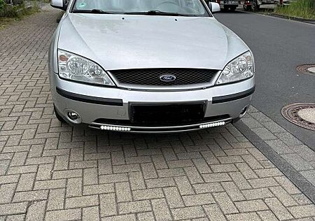 Ford Mondeo Ghia