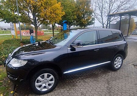 VW Touareg Volkswagen 3.0 V6 TDI DPF Aut. NEU TÜV