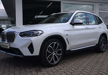 BMW X3 xDrive30e SHZ/Hifi/DAB/Ambiente/Head-Up/Laser