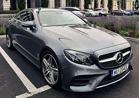 Mercedes-Benz E 300 Cabrio 9G-TRONIC AMG Line