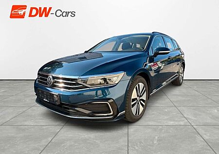VW Passat Variant Volkswagen GTE Matrix LED StHz AHK