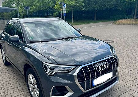 Audi Q3 35 TFSI advanced Business Paket, TOP Zustand