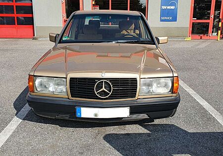 Mercedes-Benz 190 E