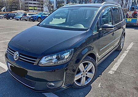 VW Touran Volkswagen 2.0 TDI DPF DSG Highline